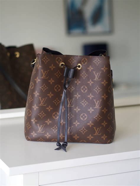 louis vuitton neo noe bag review|Louis Vuitton neonoe crossbody.